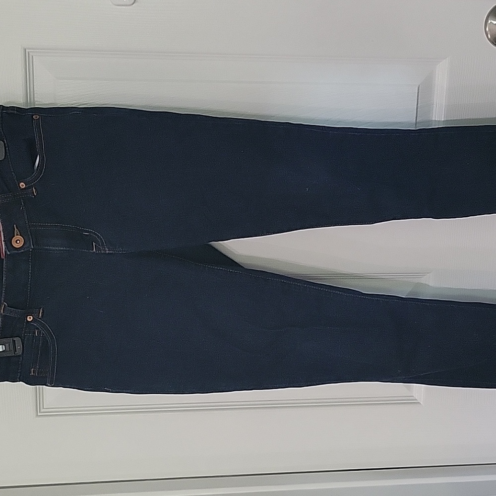 Size 4 Tommy Hilfiger Jeans